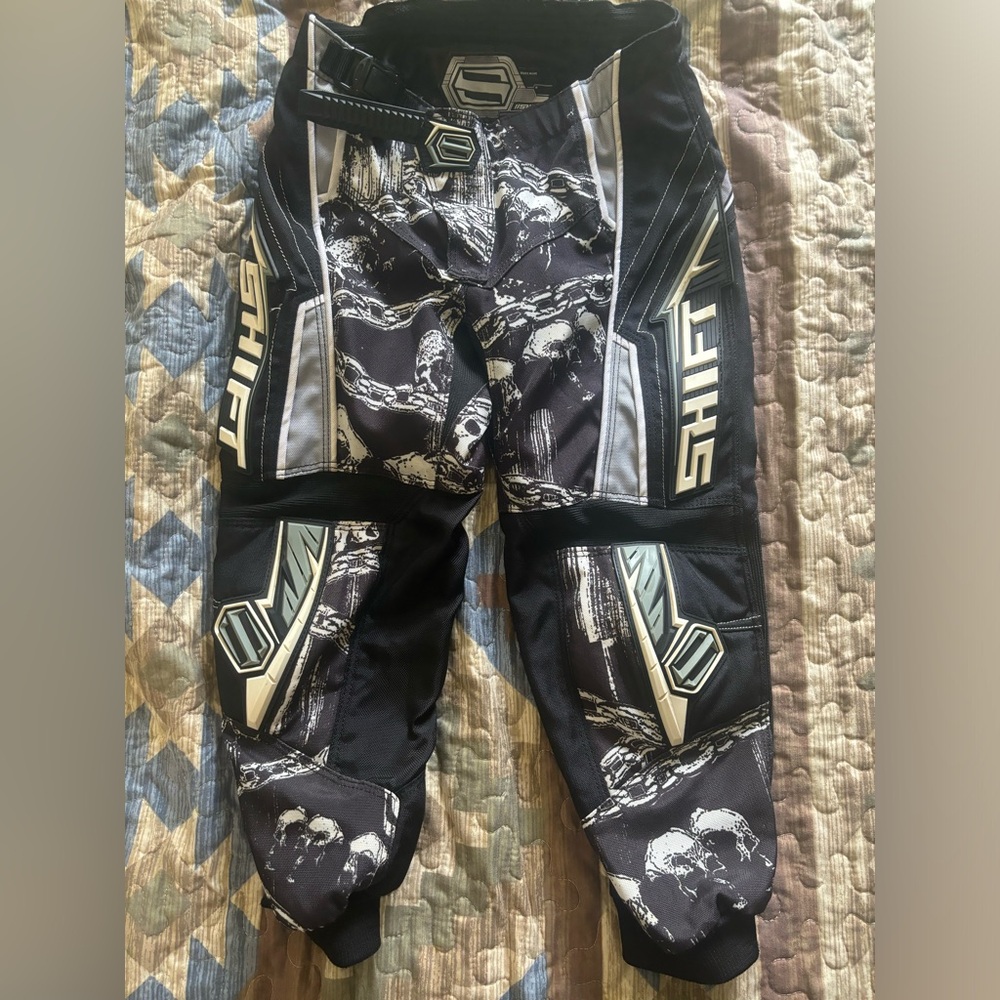 Black with skulls Shift dirt bike riding pants